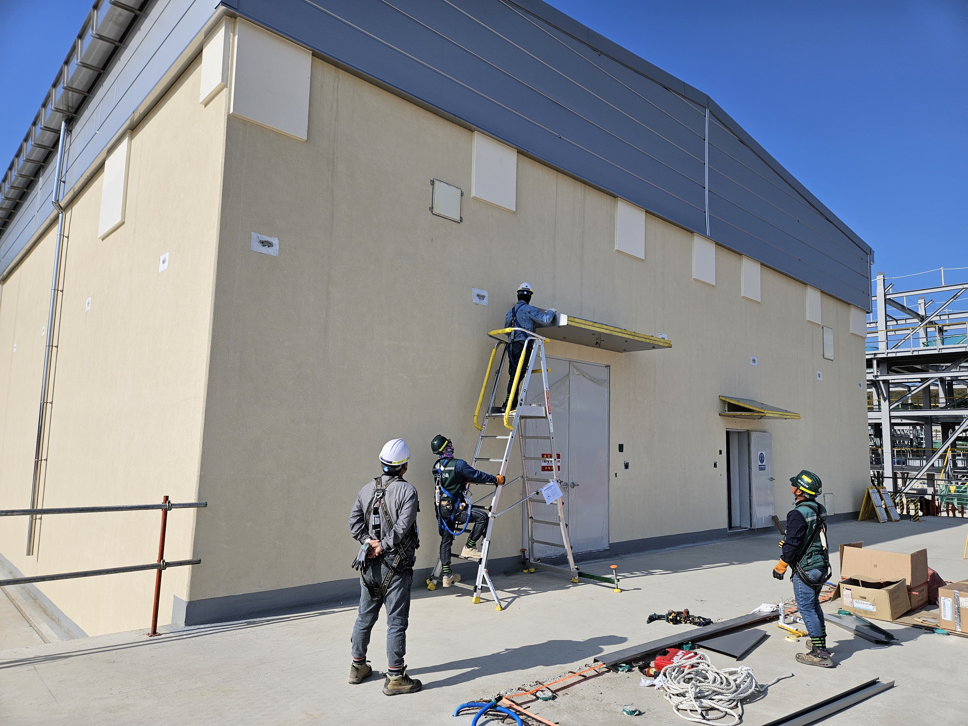 [플랜트]화학 대산 CNT4 PJT 시공 플랜트건축일식공사-3(조정동 수배전실 구축공사)