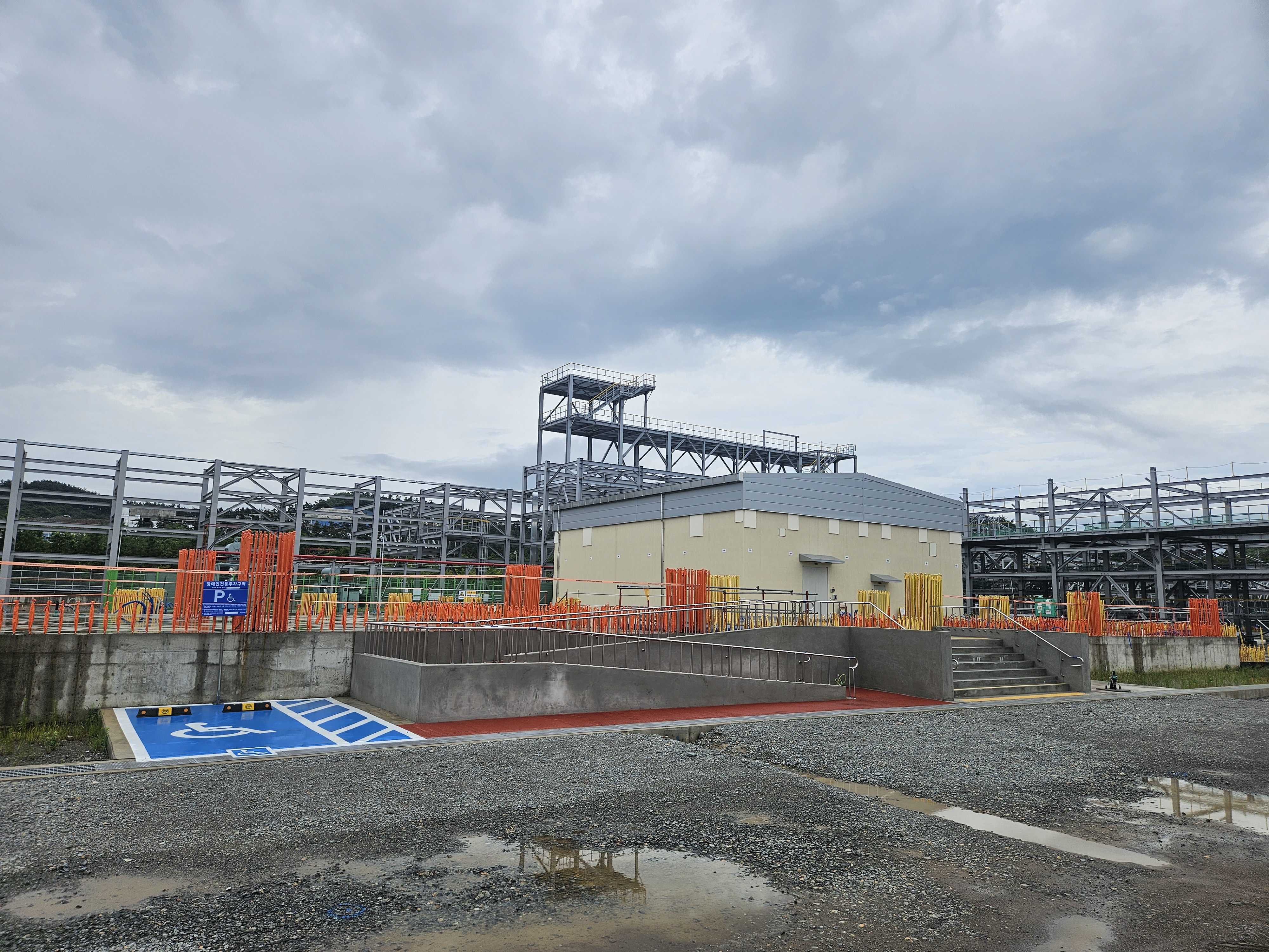 [플랜트]화학 대산 CNT4 PJT 시공 플랜트건축일식공사-3(조정동 수배전실 구축공사)